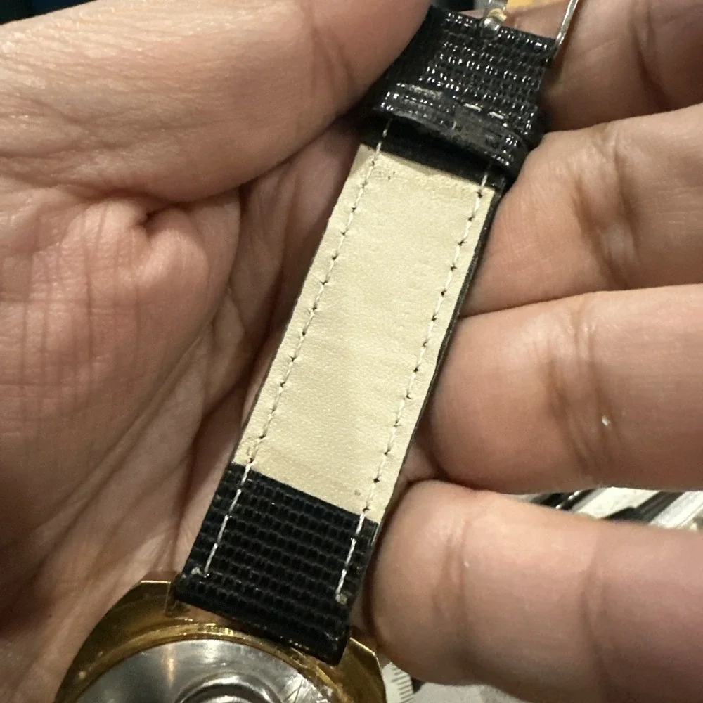 Working Vintage SOVEREIGN Electronic Men's Watch Day/Date 38mm Gold Tone Rare